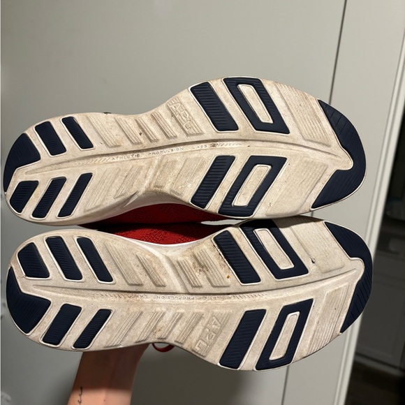 Women’s APL TechLoom Pros - Picture 3 of 3